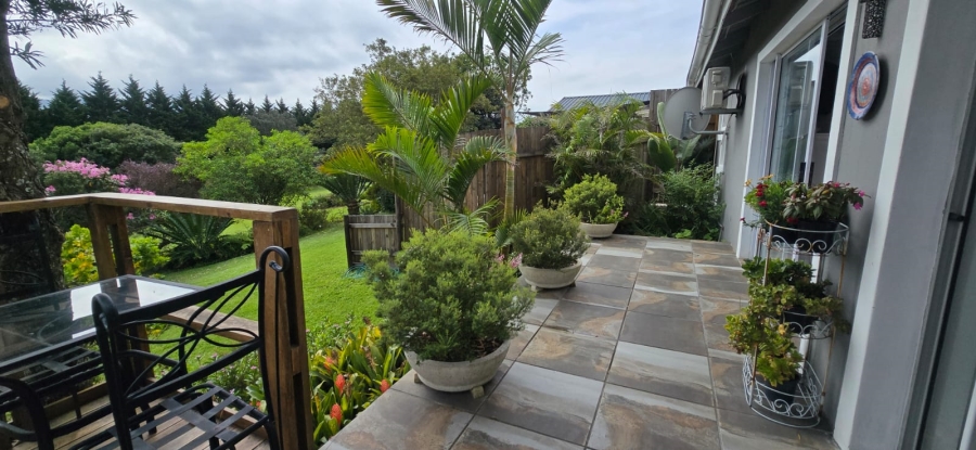 2 Bedroom Property for Sale in Hoekwil Western Cape